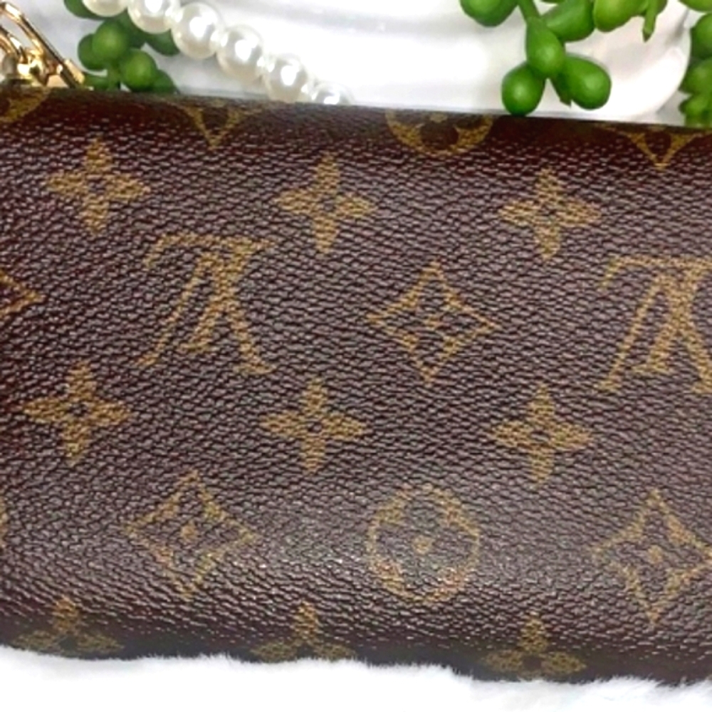 🌺 Louis Vuitton Long Portefeuille Sarah Wallet on Chain Pre-owned WOC - Picture 14 of 16